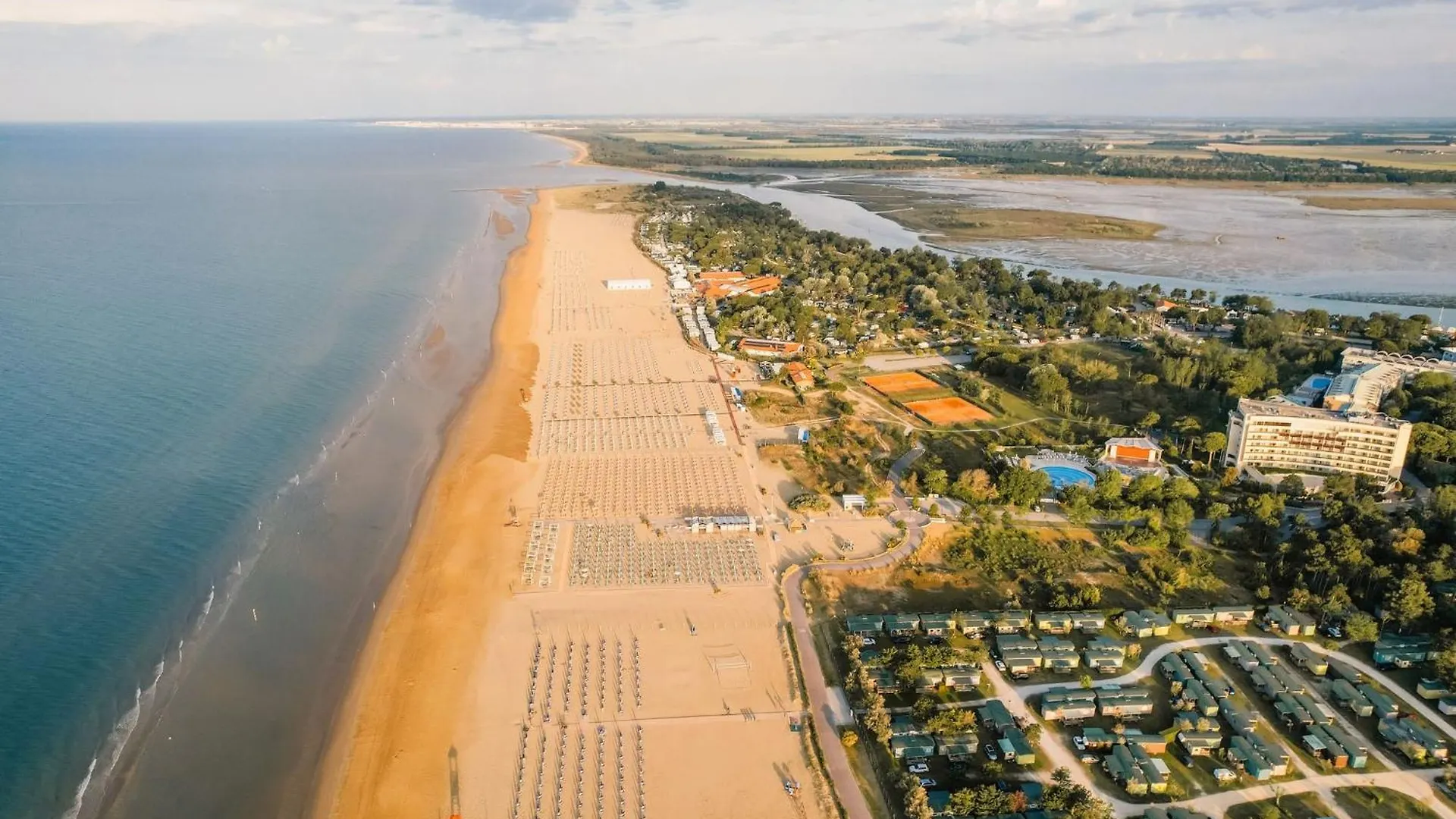 Charming Studio Apartment With Garden View Bibione 0*,  Olaszország